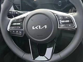 KIA Seltos Premium - фото 5