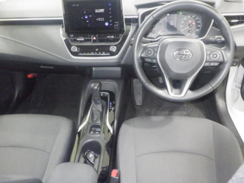 Toyota Corolla G - фото 3